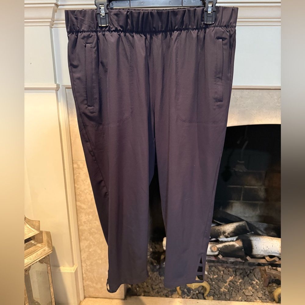 T by Talbots Navy Blue Capris size Lp